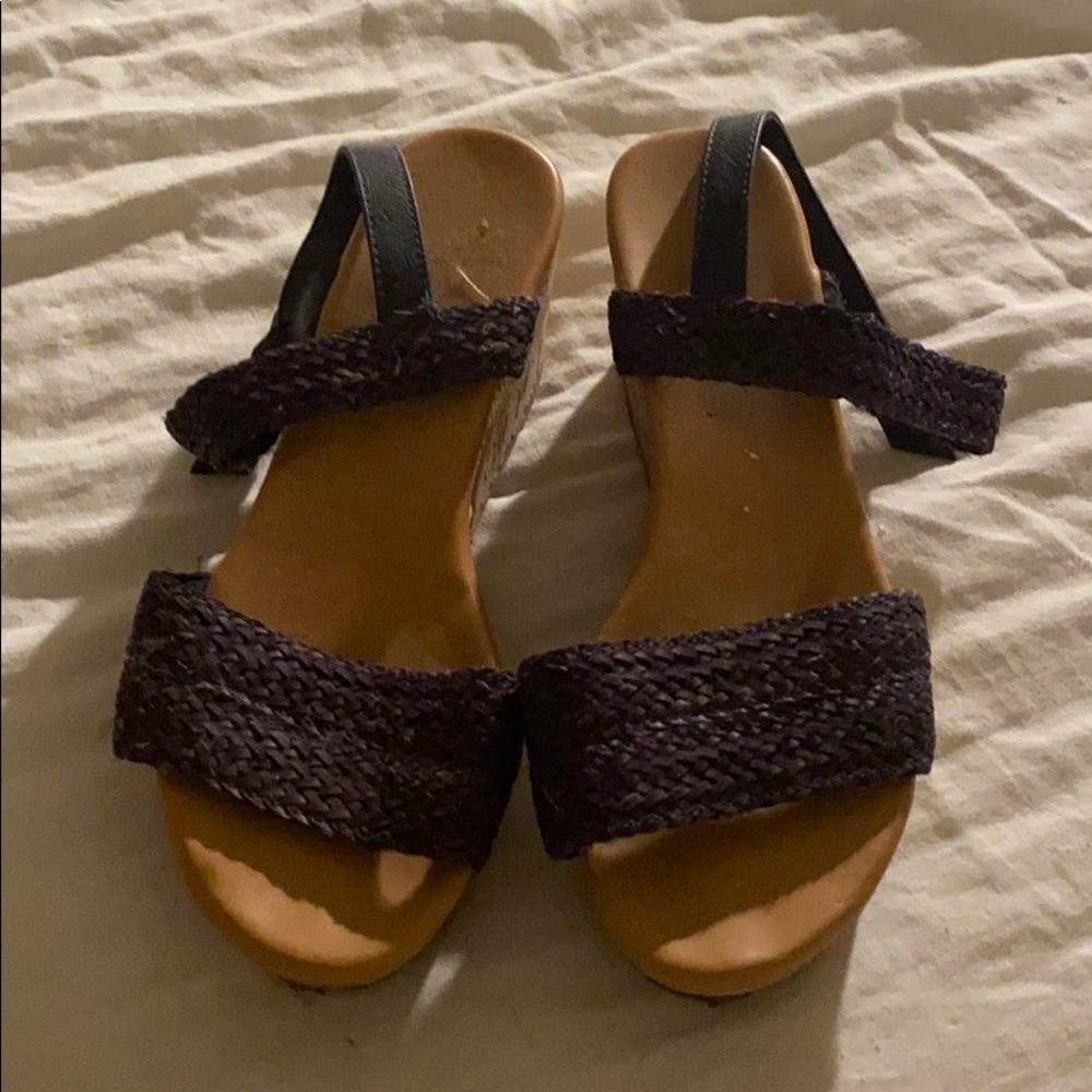 Tommy Hilfiger navy woven wedges